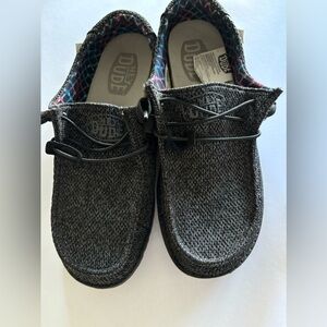 Women’s Hey Dude shoes- size 7